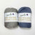 左：light grey、 右：blue